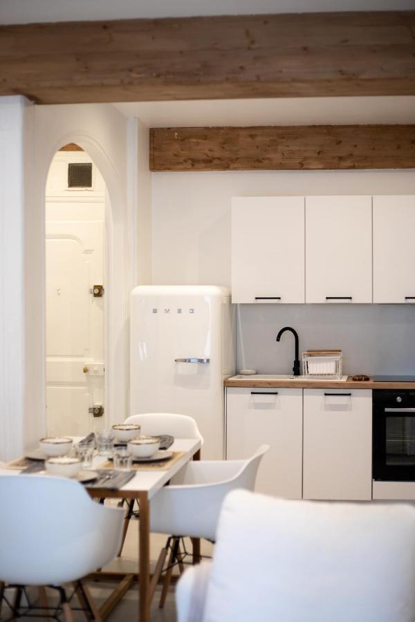 "L'Historique" - Charmant Appartement En Centre-Ville Historique ชองเบรี ภายนอก รูปภาพ