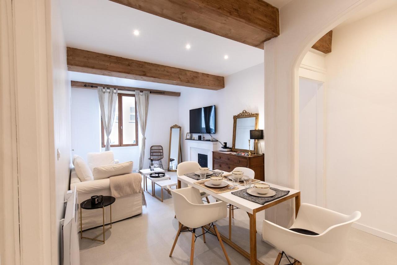 "L'Historique" - Charmant Appartement En Centre-Ville Historique ชองเบรี ภายนอก รูปภาพ